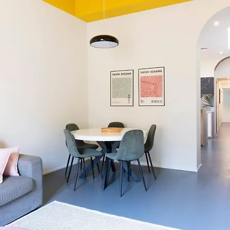 Lägenhet 3-bedroom Design House San Babila-tricolore-m4 *